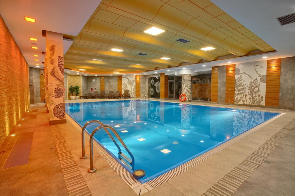 Hotel Perla Bieszczadow Geovita Czarna  Exteriör bild